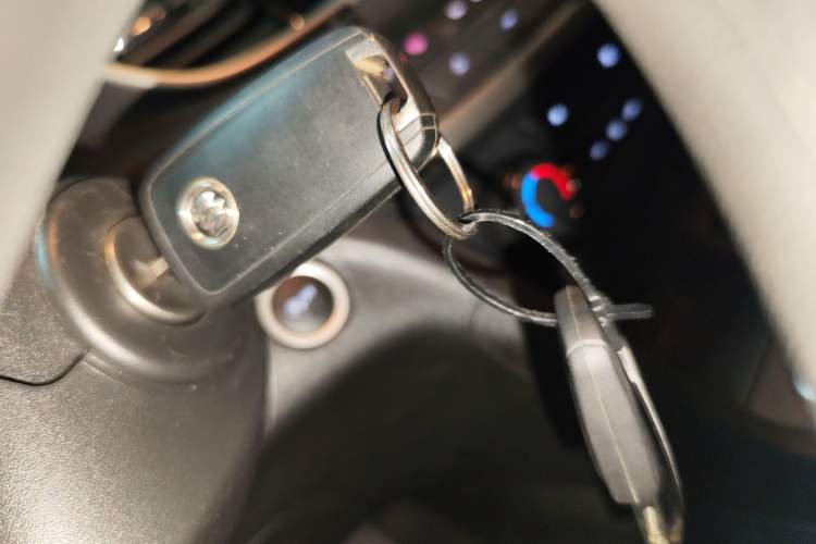 Used Buick GT 2021 Revised Version Flagship 1.5L Automatic Elite Edition Vehicle Key