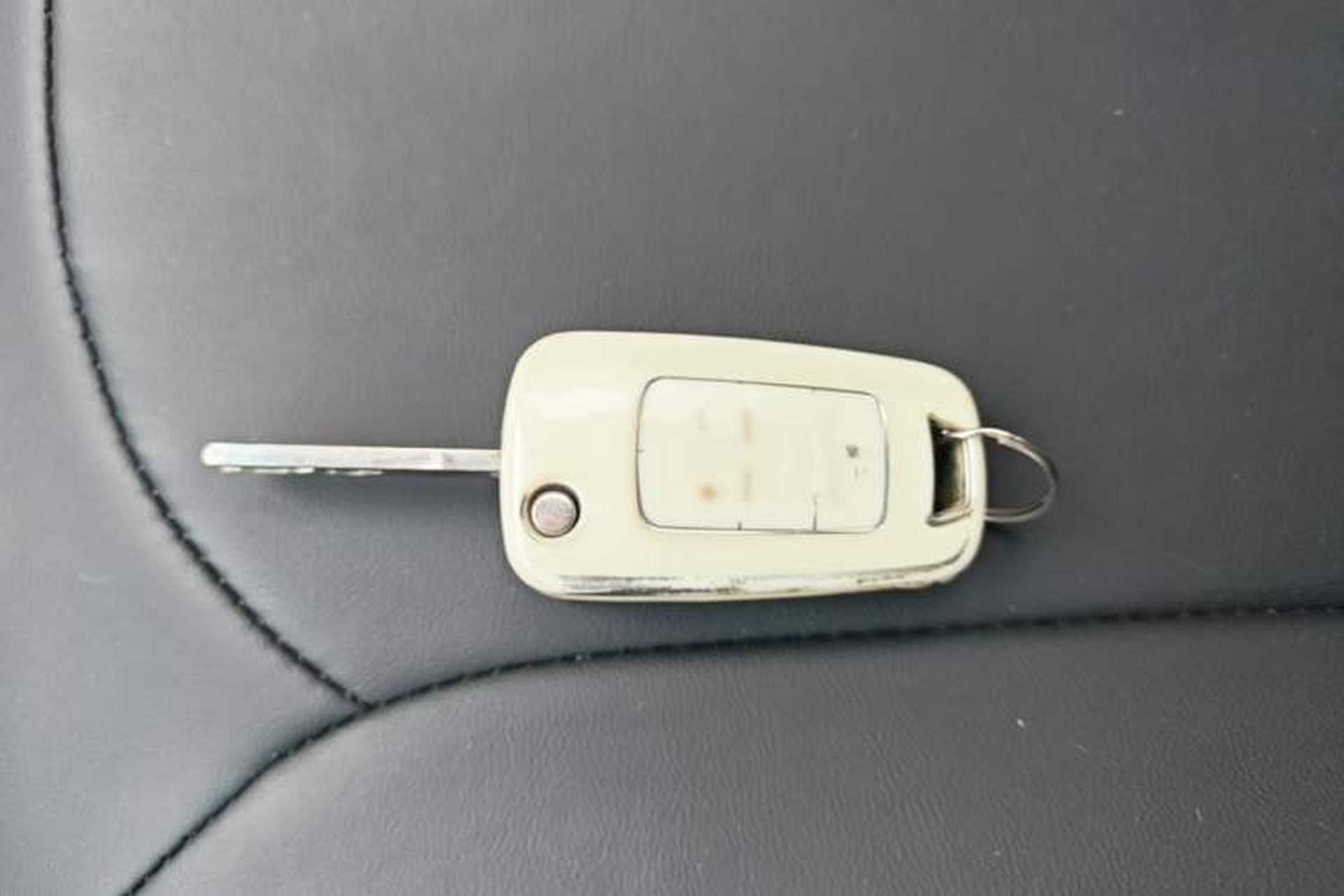 Used Buick GT 2021 Revised Version Flagship 1.5L Automatic Entry-Level Trim Vehicle Key