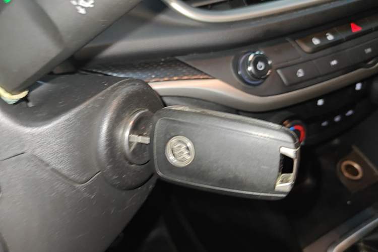 Used Buick GT 2021 Revised Version Flagship 1.5L Automatic Entry-Level Trim Vehicle Key