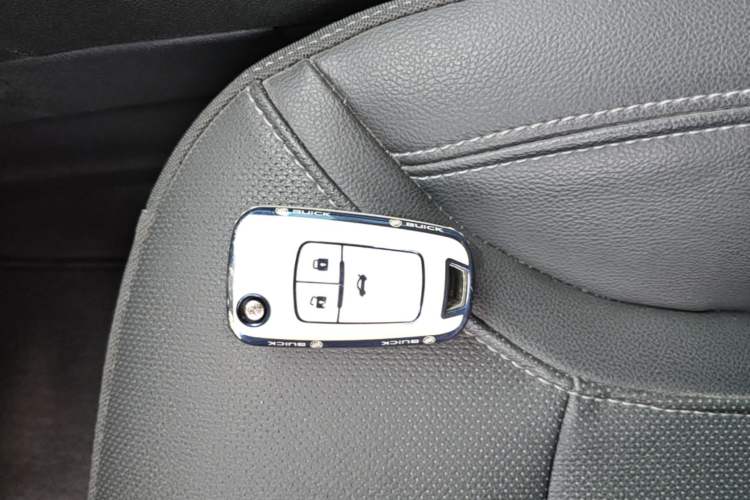 Used Buick GT 2021 Revised Version Flagship 1.5L Automatic Entry-Level Trim Vehicle Key