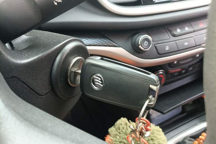 Used Buick GT 2021 Revised Version Flagship 1.5L Automatic Elite Edition Vehicle Key
