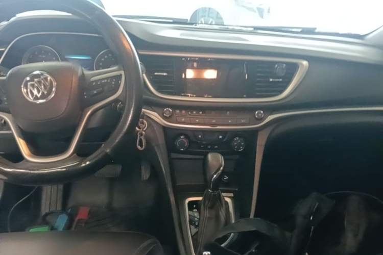 Used Buick GT 2021 Revised Version Flagship 1.5L Automatic Elite Edition Audio And AC Panel
