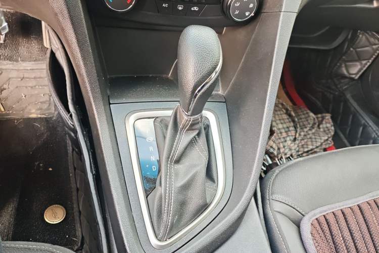 Used Buick GT 2021 Revised Version 1.3T Automatic Mild Hybrid Elite Edition Gear Lever