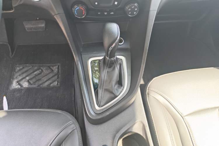 Used Buick GT 2021 1.3T Automatic Mild Hybrid Elite Version Gear Lever