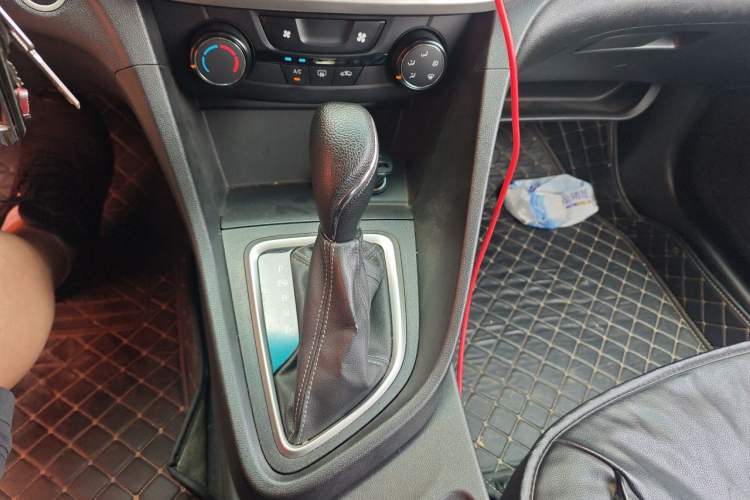 Used Buick GT 2021 Revised Version Flagship 1.5L Automatic Elite Edition Gear Lever