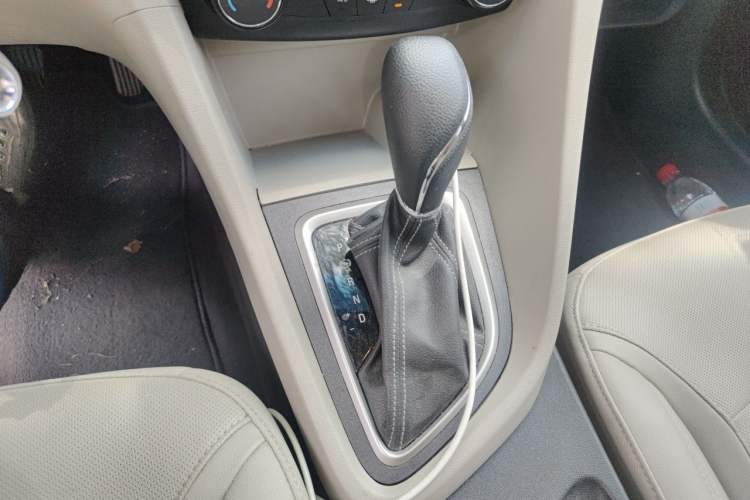 Used Buick GT 2021 Exemplar 1.5L Automatic Elite Version Gear Lever