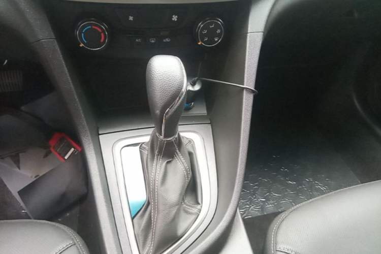 Used Buick GT 2021 Revised Version Flagship 1.5L Automatic Elite Edition Gear Lever