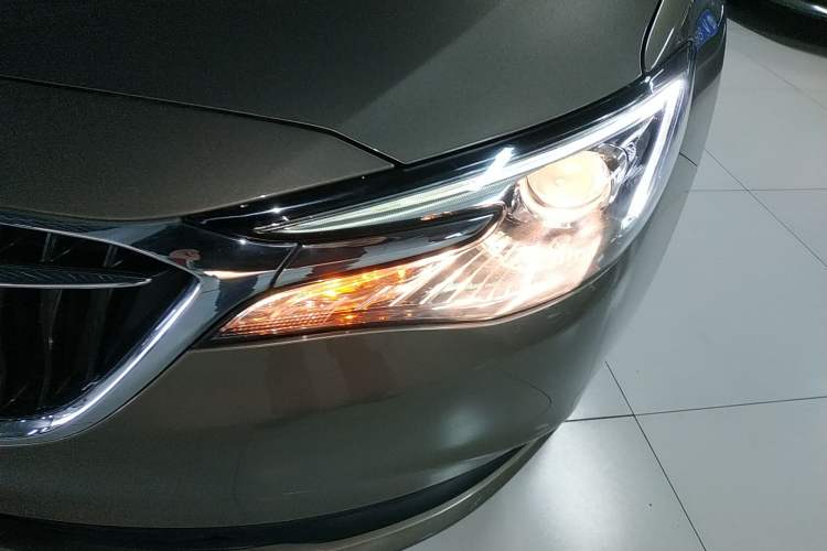 Used Buick GT 2021 1.3T Automatic Mild Hybrid Entry Model Left Front Headlight