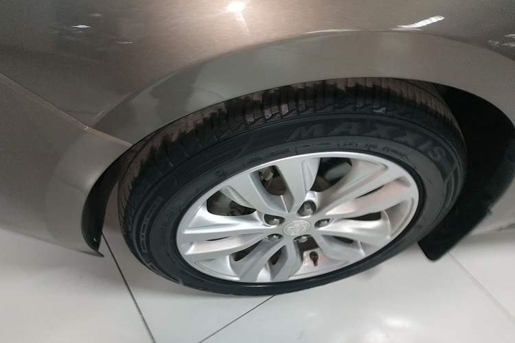 Used Buick GT 2021 1.3T Automatic Mild Hybrid Entry Model Left Front Wheel Hub
