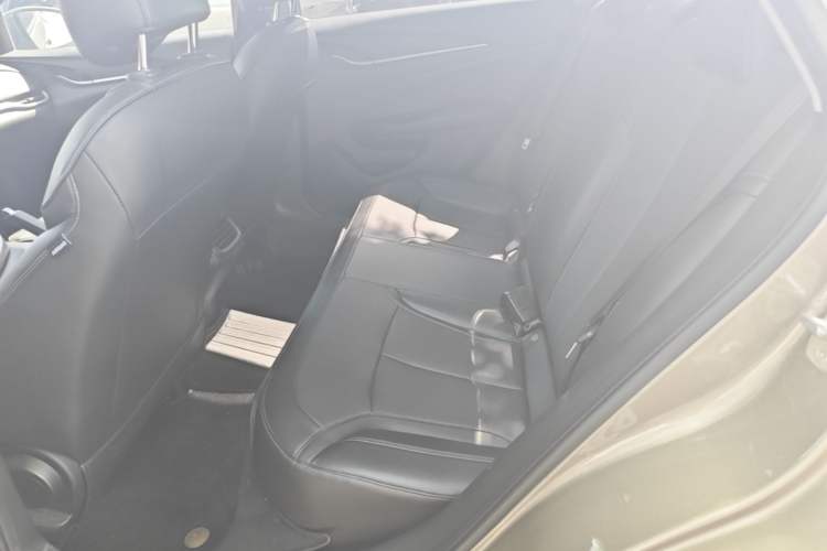 Used Buick GT 2021 1.3T Automatic Mild Hybrid Elite Version Left Rear Seat
