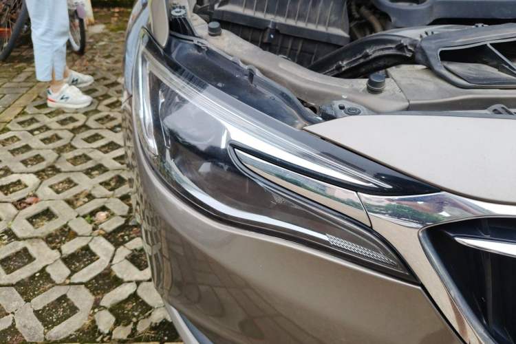 Used Buick GT 2021 Revised Version Flagship 1.5L Automatic Elite Edition Right Front Headlight