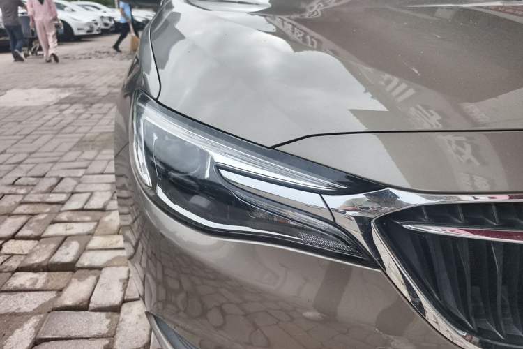 Used Buick GT 2021 Revised Version Flagship 1.5L Automatic Elite Edition Right Front Headlight