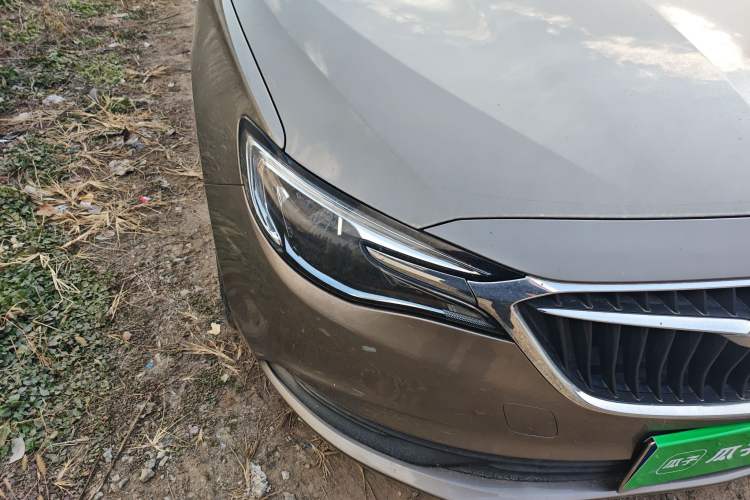 Used Buick GT 2021 Revised Version 1.3T Automatic Mild Hybrid Elite Edition Right Front Headlight