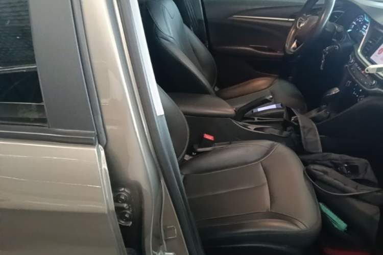 Used Buick GT 2021 Revised Version Flagship 1.5L Automatic Elite Edition Right Front Seat