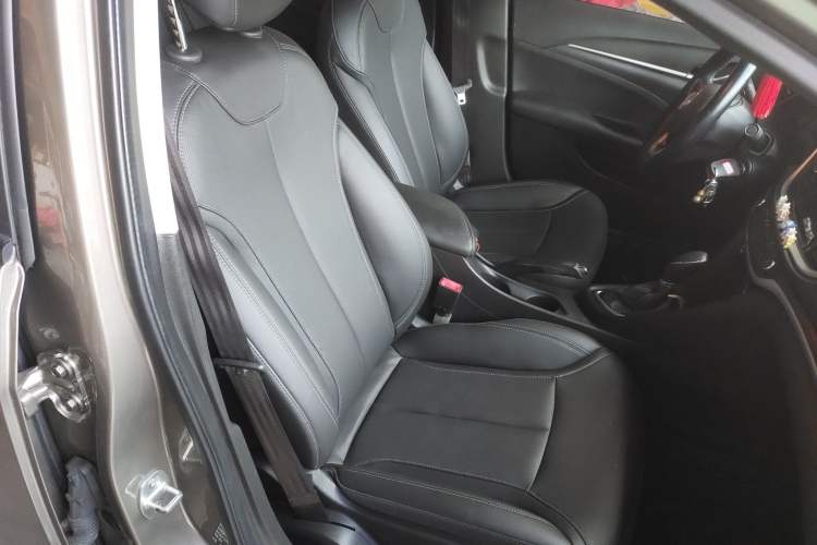 Used Buick GT 2021 Revised Version Flagship 1.5L Automatic Elite Edition Right Front Seat