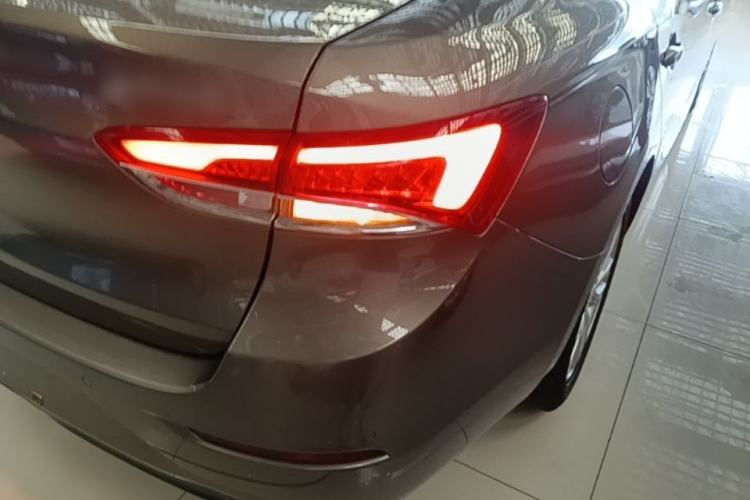 Used Buick GT 2021 Revised Version Flagship 1.5L Automatic Elite Edition Right Rear Taillight