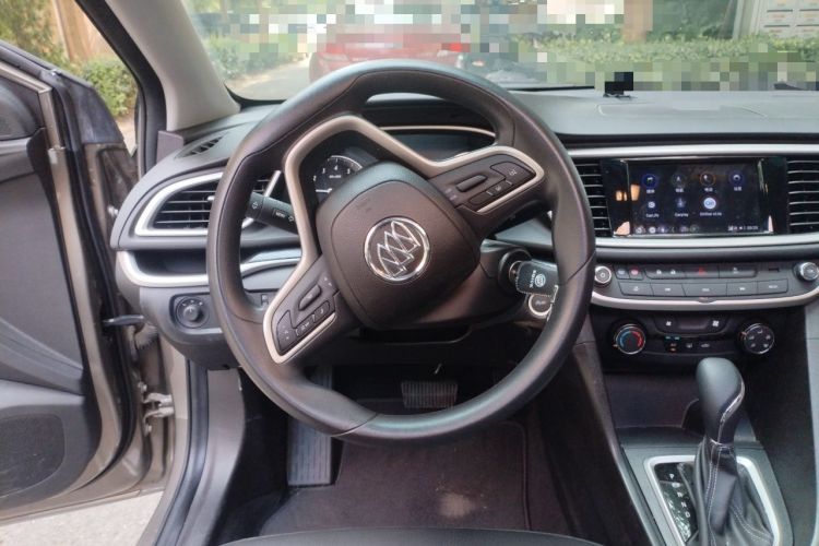 Used Buick GT 2021 Exemplar 1.5L Automatic Elite Version Steering Wheel