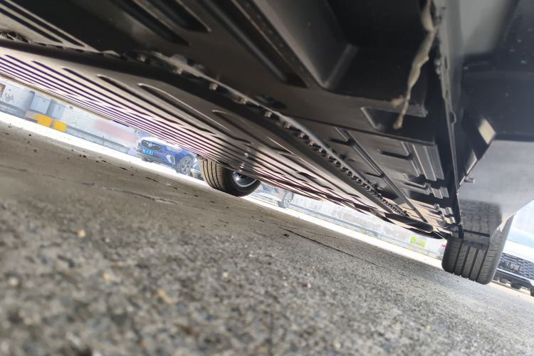 Used Buick L7 2025 Model Luxury Edition Chassis Front Left