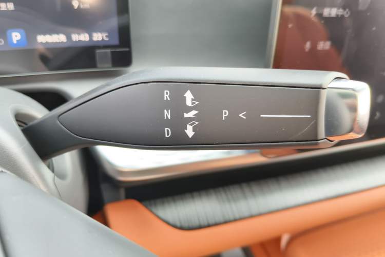 Used Buick L7 2025 Model Luxury Edition Gear Lever