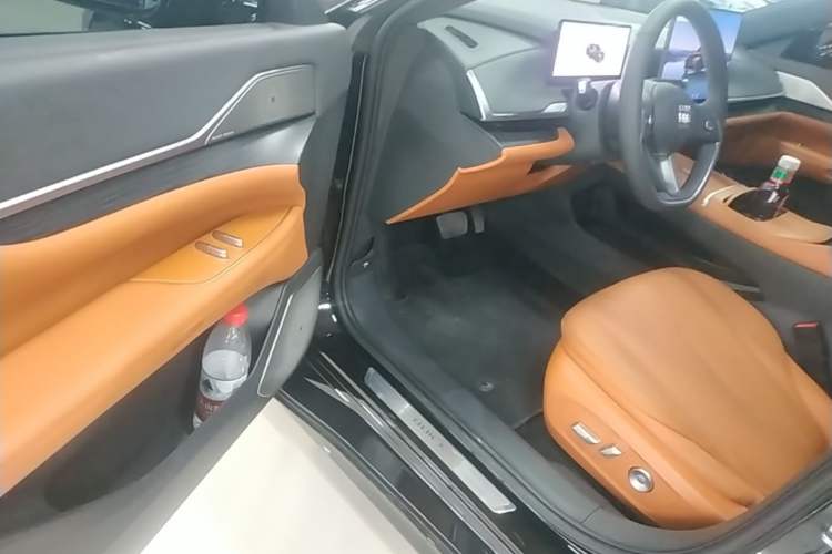 Used Buick L7 2025 Model Luxury Edition Driver Seat