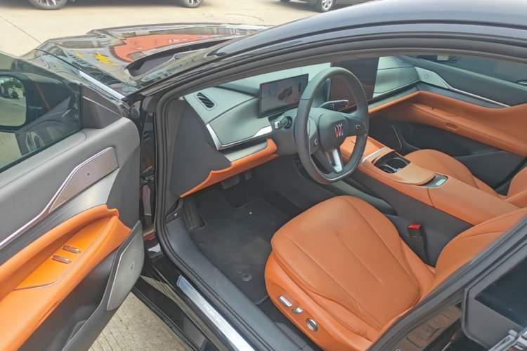 Used Buick L7 2025 Model Luxury Edition Driver Seat