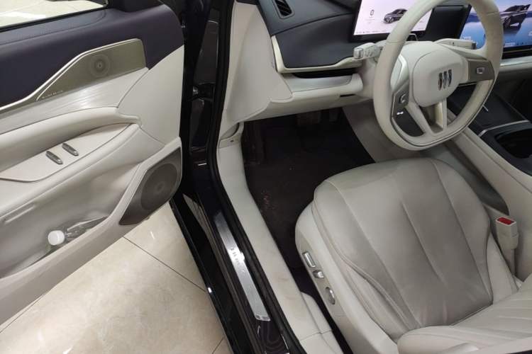 Used Buick L7 2025 Model Aivia Driver Seat