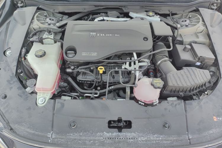 Used Buick L7 2025 Model Aivia Engine Bay