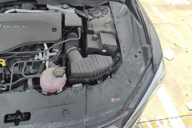 Used Buick L7 2025 Model Aivia Engine Bay Left