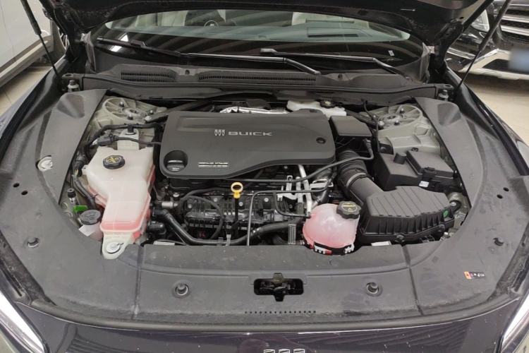 Used Buick L7 2025 Model Aivia Engine Bay