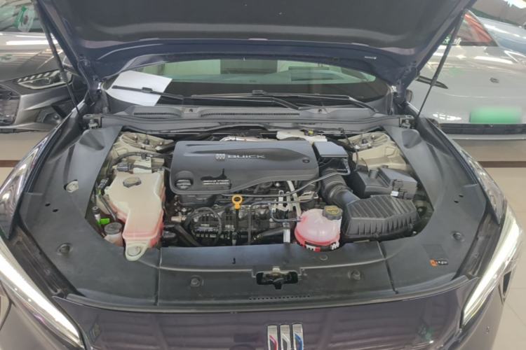 Used Buick L7 2025 Model Aivia Engine Bay