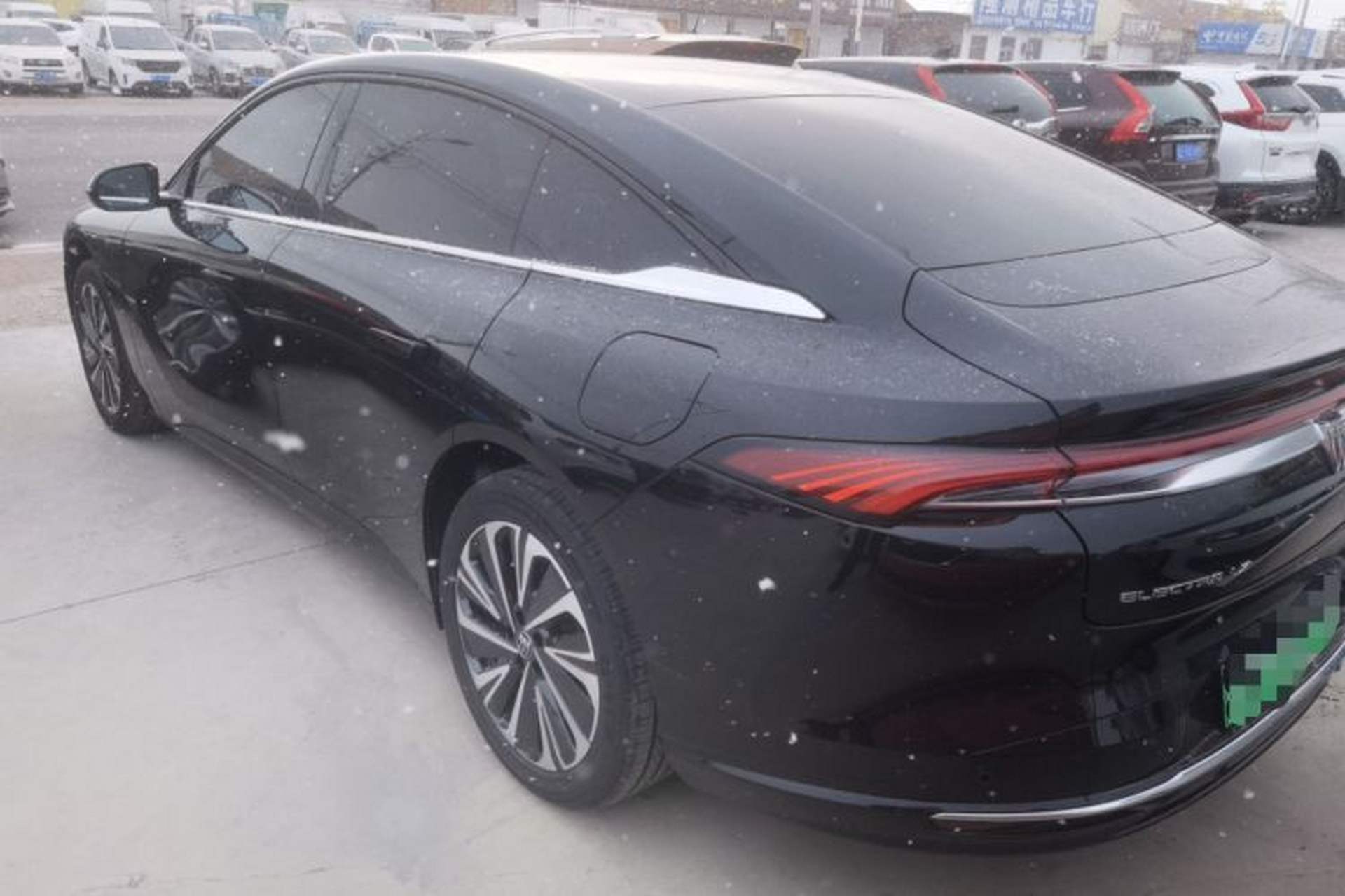 Used Buick L7 2025 Model Luxury Edition Exterior 2