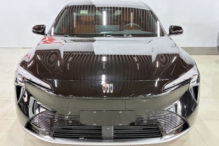 Used Buick L7 2025 Model Luxury Edition Exterior 8