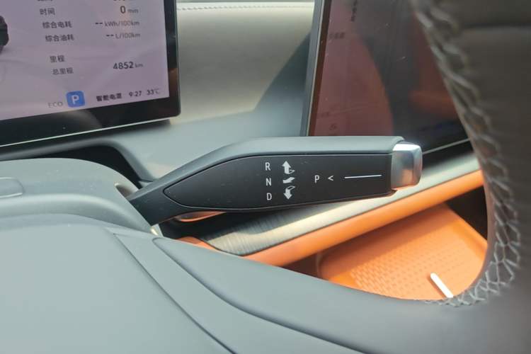 Used Buick L7 2025 Model Luxury Edition Gear Lever