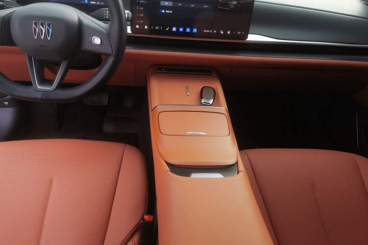 Used Buick L7 2025 Model Luxury Edition Gear Lever