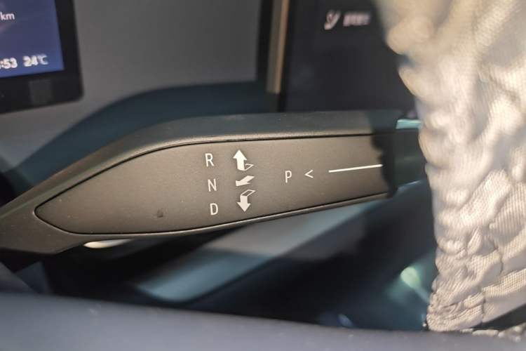 Used Buick L7 2025 Model Prestige Edition Gear Lever
