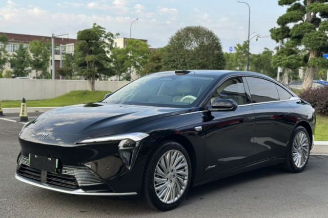 Used Buick L7 2025 Model Aivia