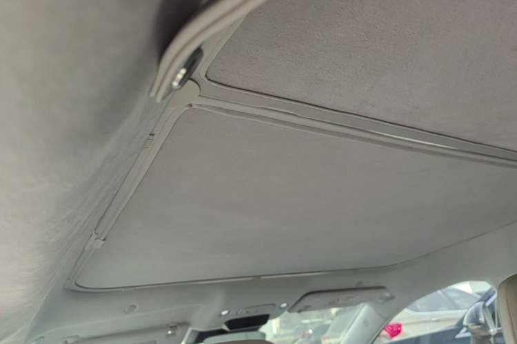 Used Buick L7 2025 Model Aivia Headliner