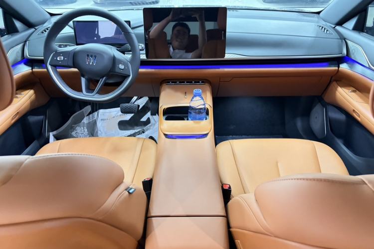 Used Buick L7 2025 Model Luxury Edition Interior 4