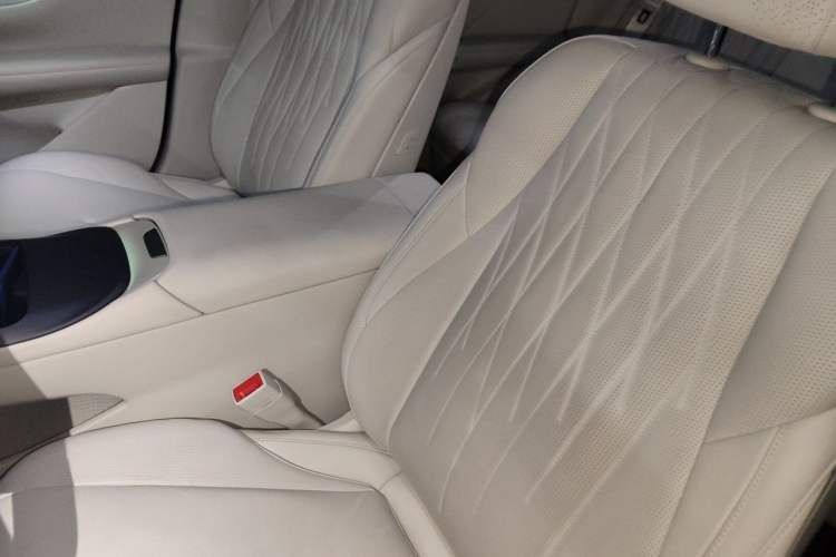 Used Buick L7 2025 Model Aivia Left Front Seat