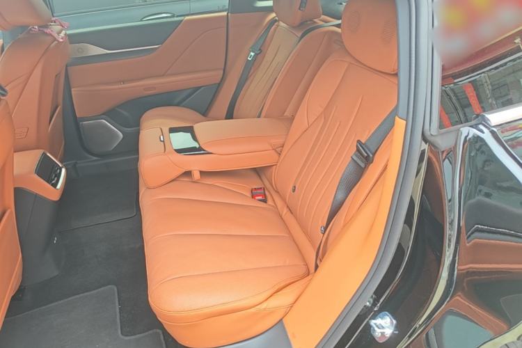 Used Buick L7 2025 Model Luxury Edition Left Rear Seat