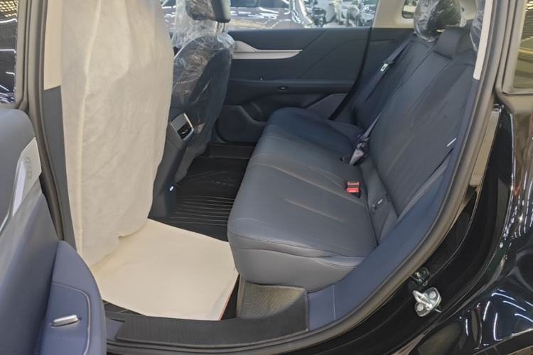 Used Buick L7 2025 Model Prestige Edition Left Rear Seat