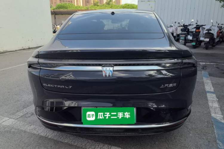 Used Buick L7 2025 Model Aivia Rear