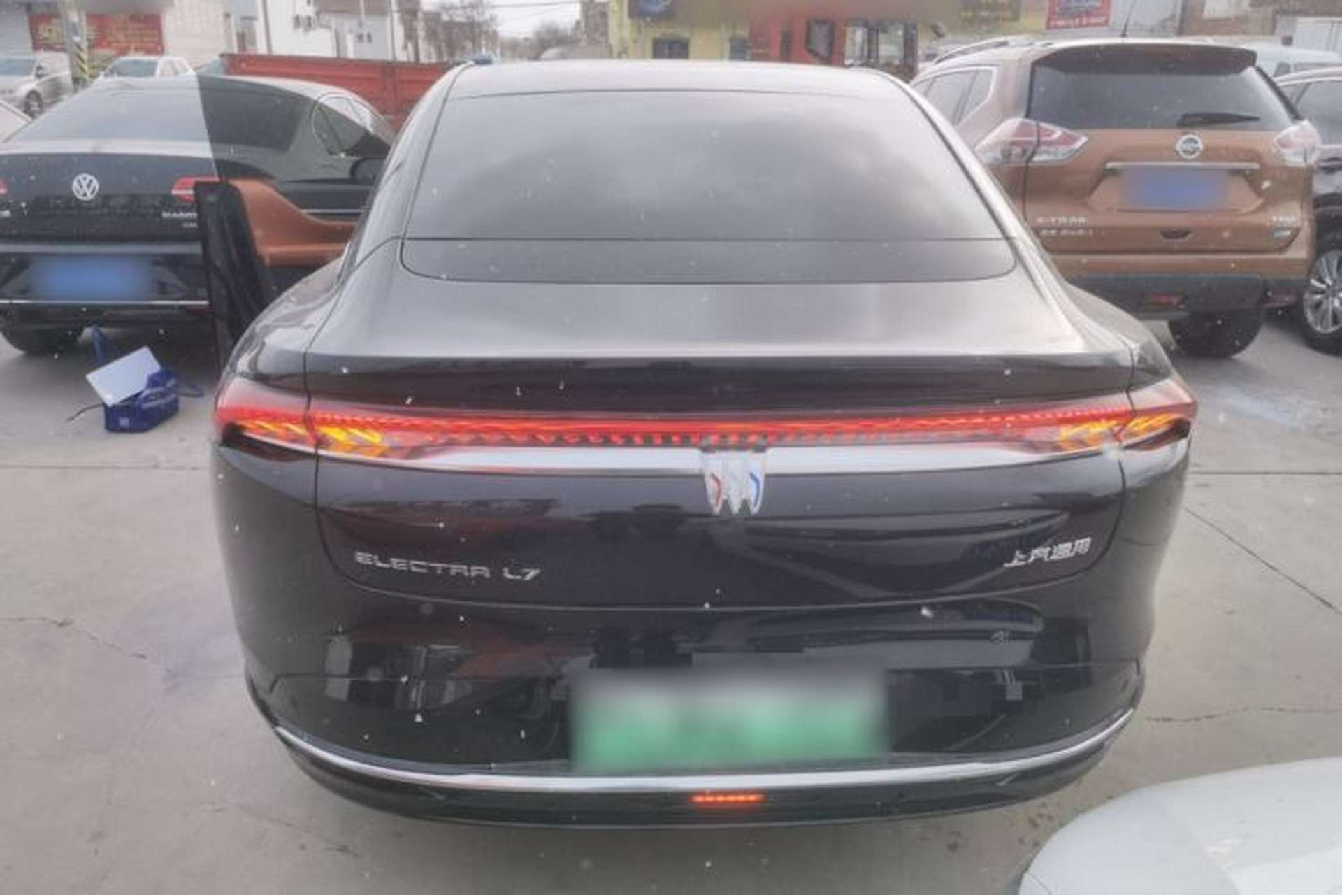 Used Buick L7 2025 Model Luxury Edition Rear