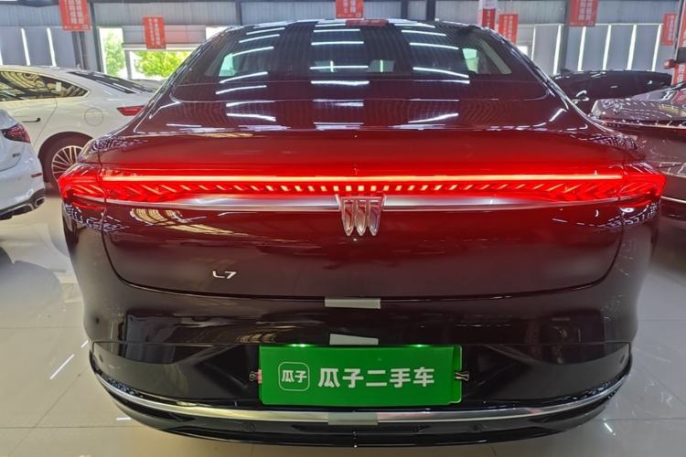 Used Buick L7 2025 Model Prestige Edition Rear