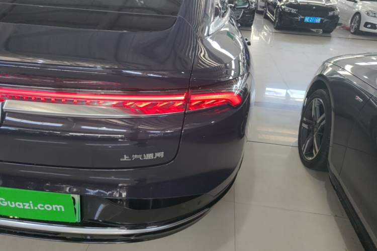 Used Buick L7 2025 Model Aivia Right Rear Taillight