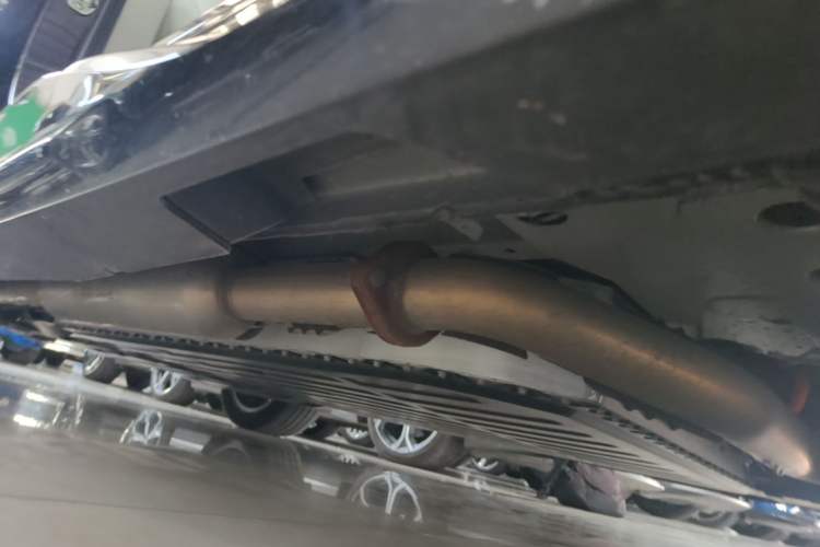 Used Buick L7 2025 Model Aivia Right Side Sill
