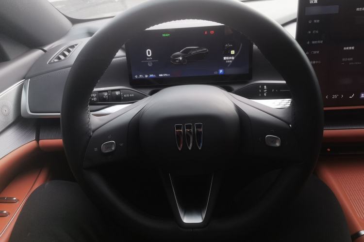 Used Buick L7 2025 Model Luxury Edition Steering Wheel
