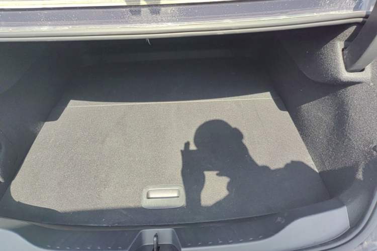 Used Buick L7 2025 Model Aivia Trunk
