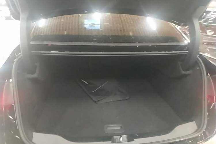 Used Buick L7 2025 Model Luxury Edition Trunk