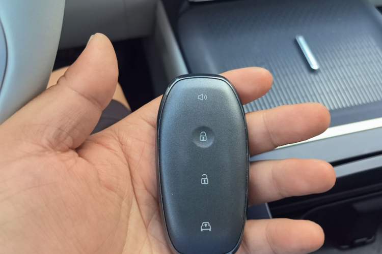 Used Buick L7 2025 Model Aivia Vehicle Key